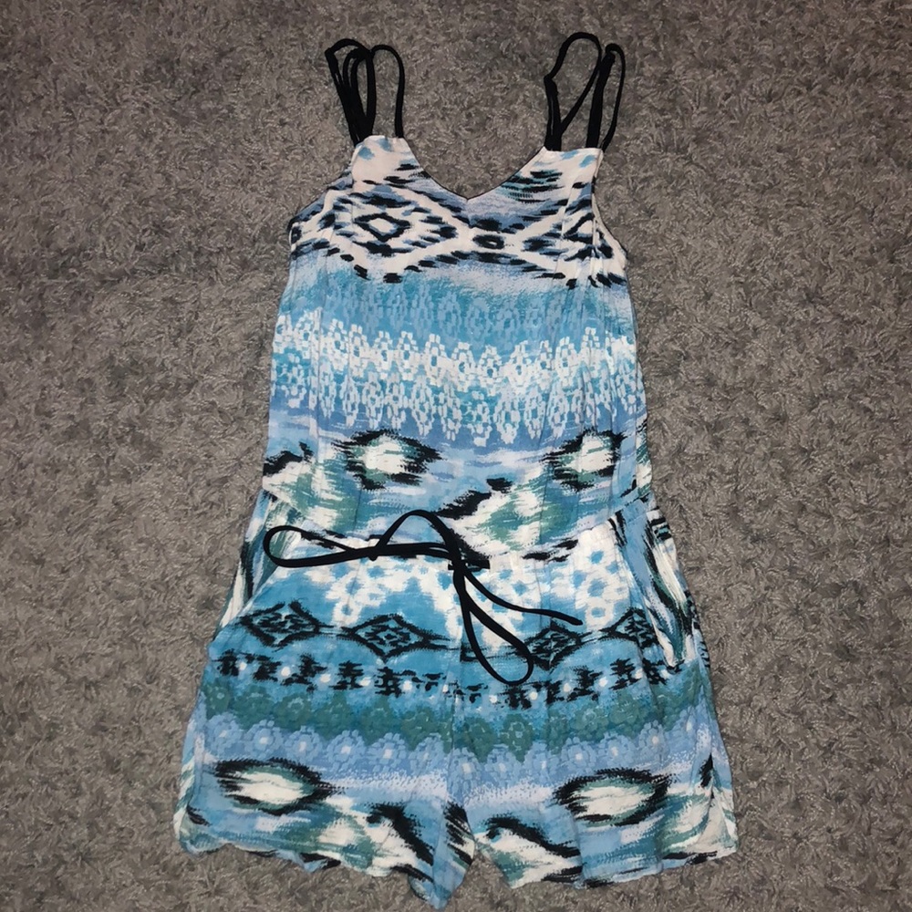 Patterned romper